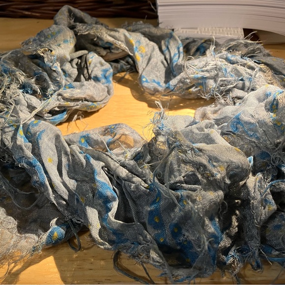 Banana Republic Accessories - Banana Republic Gray and Blue Frayed Shabby Chic Scarf - like new, 4 ft
